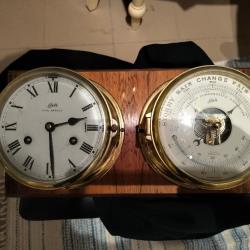 Horloge de navire mécanique Schatz et un baromètre