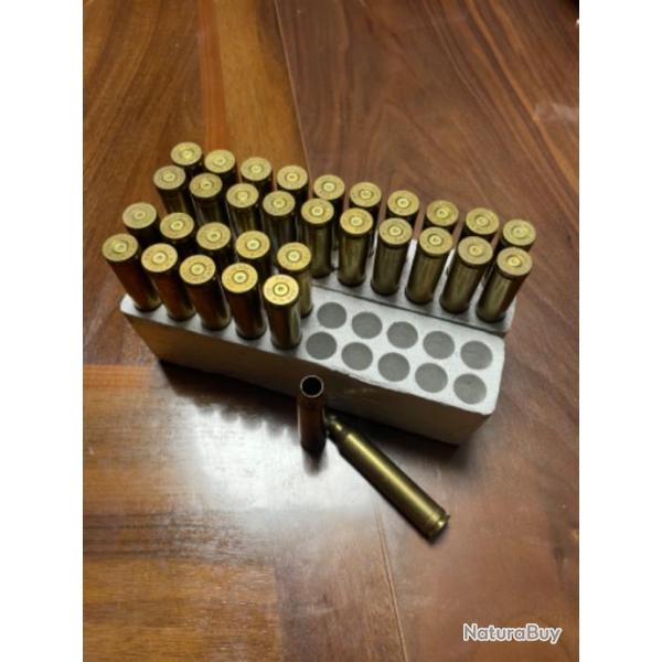 Lot de 32 tuis de calibre 300 Win Mag