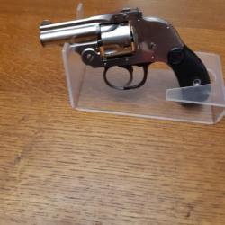 Revolver rare  32 Canon court