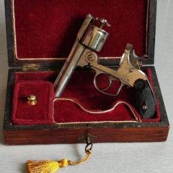 Magnifique coffret et révolver copie Smith et Wesson 3eme type .320 fabrication liégeoise CAT De)