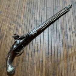 SUPERBE ET TRÈS GRAND LUXUEUX PISTOLET D'ARÇON A SILEX OTTOMAN ORIENTAL TOUTES GARNITURES ARGENT