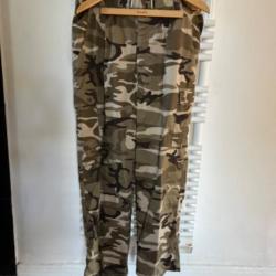 Pantalon camo de chasse Décathlon comme neuf