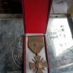 Croix de guerre en ecrin