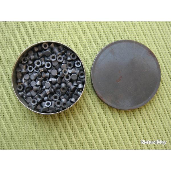 Boite  de  plomb  incomplte  diamtre  4,5 mm