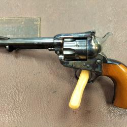 Revolver Uberti  SAA 1873 calttleman 6 coups cal 22lr