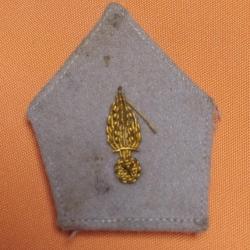 ECUSSON /PATTE DE COL, REGIMENTS DE TIRAILLEURS, CANNETILLE AGRAFES