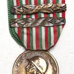Médaille commémorative de la guerre 1915-1918 - Italie - avec agrafe 1917 et 1918