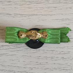 Ancien insigne boutonnière  association