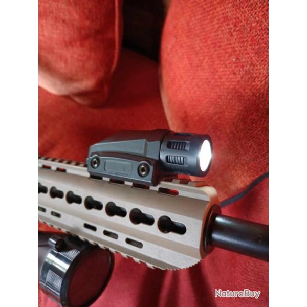 Lampe Tactique pour fusil ou arme courte avec rail picatinny