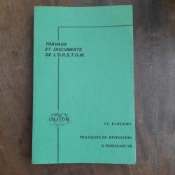 Pratiques de divination à Madagascar : technique du sikily en pays sakalava-menabe. Art divinatoire