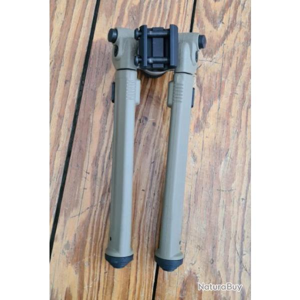 Bipied MAGPUL picatinny , couleur TAN