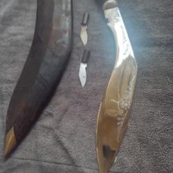 couteau et fourreau khukuri 2