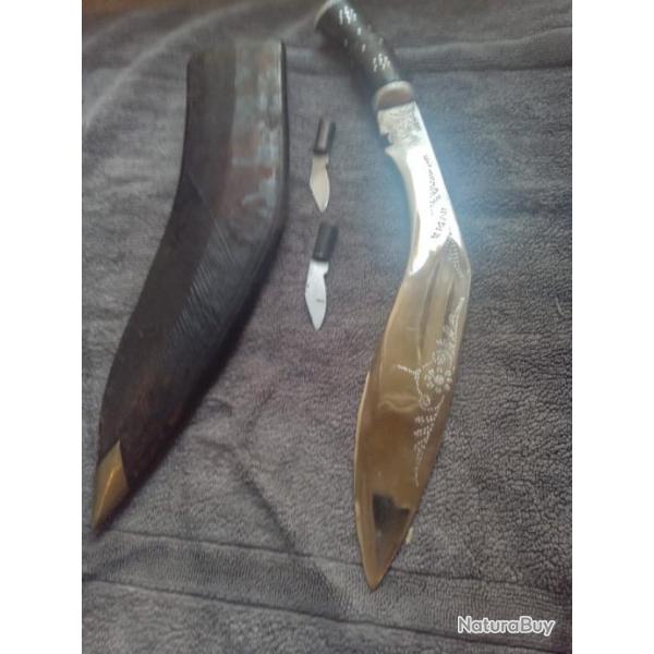 couteau et fourreau khukuri 2