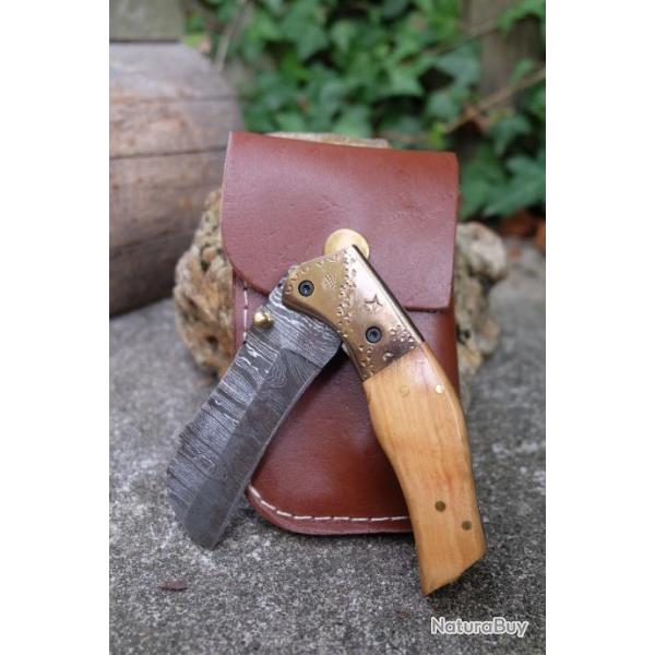 Beau Couteau Damas Lame Sheepfoot 128 Couches Manche Bois Linerlock + Etui Cuir Fabric Artisanale 01