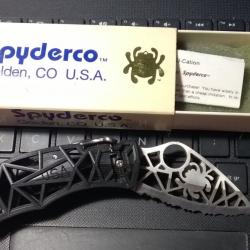 VINTAGE COUTEAU SPYDERCO C35 Q AVEC TOILE D'ARAIGNÉE DÉCOUPÉE DANS LA LAME  /  ÉTAT NEUF