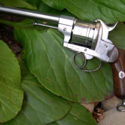 Beau et Gros Revolver au calibre de 12 mm à broche Systéme Lefaucheux.