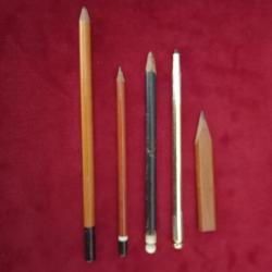 Lot de 4 mini crayons papier + un porte mine en métal vintage
