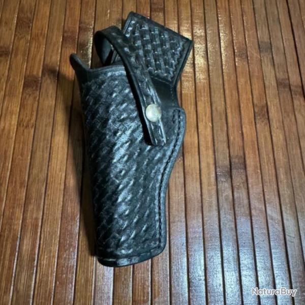 BEAU HOLSTER CUIR NOIR POUR REVOLVER