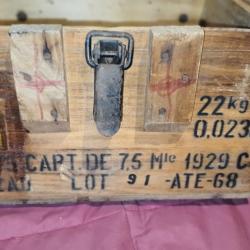 ANCIENNE CAISSE A CARTOUCHES CALIBRE 7.5 MAS VIDE