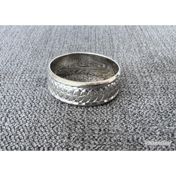 Large et grande bague or blanc massif 18 carats - taille 61