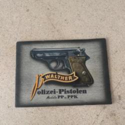 A vendre rare manuel d'origine de Walther PP et PPK .