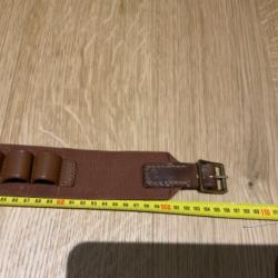 Vend ceinture cartouchière toile et cuir état neuf dans collection calibre 12 réglage de 93 à 106 cm