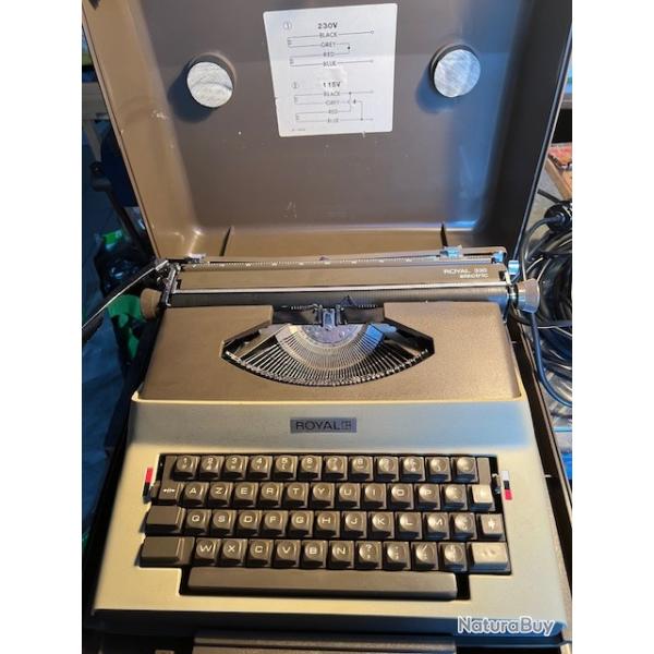 Machine  crire portable lectrique Royal 330