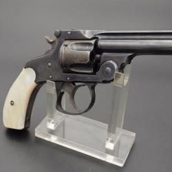 REVOLVER SMITH & WESSON 1889 Calibre 38 S&W Plaquettes Nacre - USA XIXè Très bon  U.S.A. XIX eme Cat