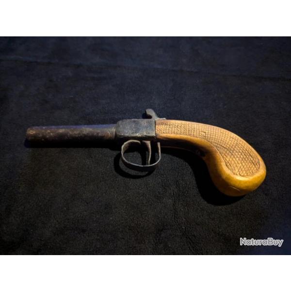 Rplique ancien pistolet coffre