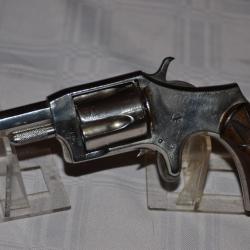 Revolver Defender .32 rimfire