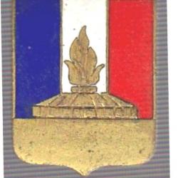 Comité de la Flamme (du Soldat Inconnu). T2. Sans sigle, rectangulaire, tricolore. Insigne de bouton