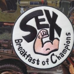 Un peu d'humour Patch SEX breakfast of champions 90 mm  à coudre ou thermocoller