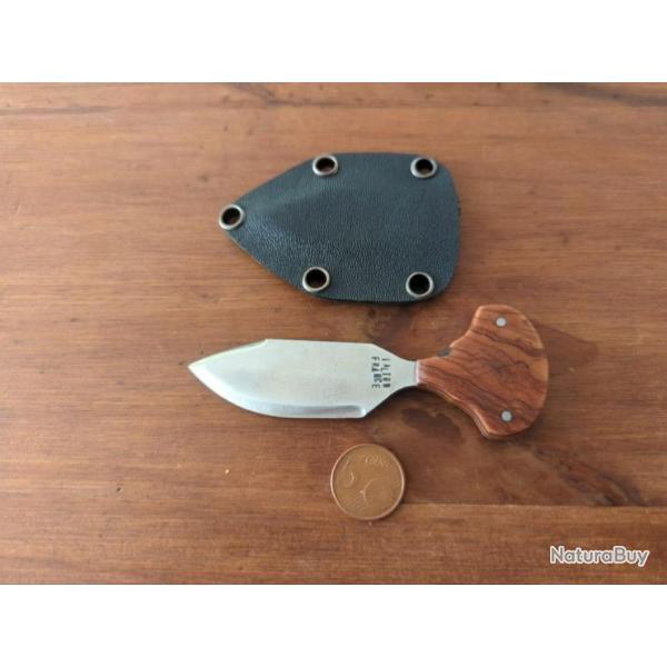 Push dagger Dague  pousser