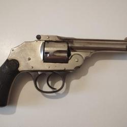 Revolver iver jonshon