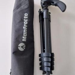 Trépied Manfrotto état neuf en Aluminium noir