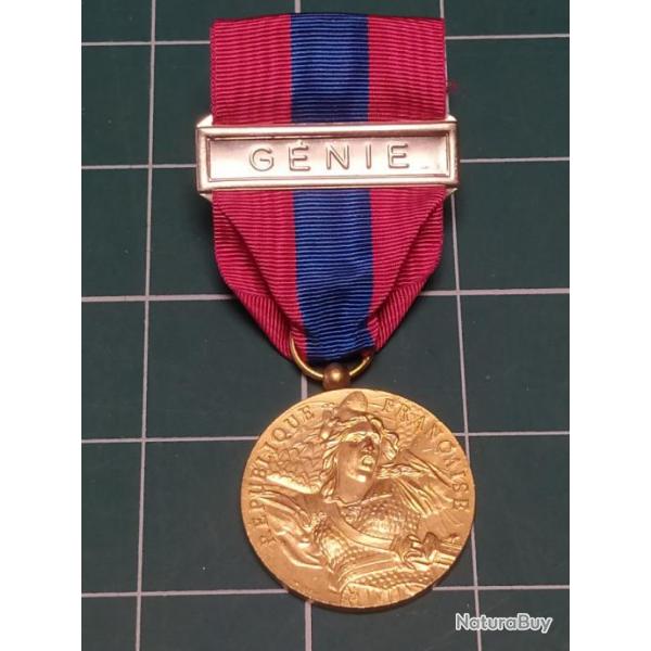 MEDAILLE DEFENSE NATIONALE AGRAFE GENIE