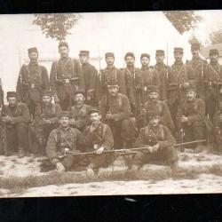 camp du bouchard 32ème d'infanterie  , groupe de militaires ,