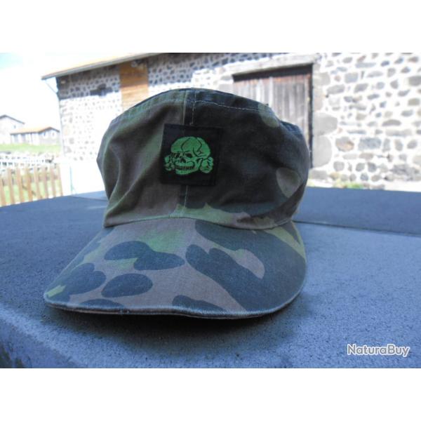 militaria allemand casquette m42 camo platanne N6 avec Totenkopf couleur verte