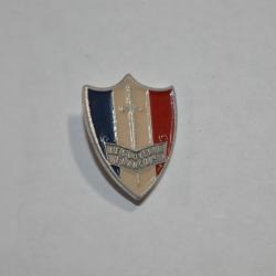 Badge le Souvenir Français Aluminium AUGIS WW2 1939/1945  (17)