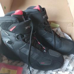 Chaussures moto TCX