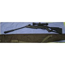 Fusil gamo 4,5 mm, 19 joules  , avec silencieux , lunette et holster &agrave; fusil tr&egrave;s peut servi