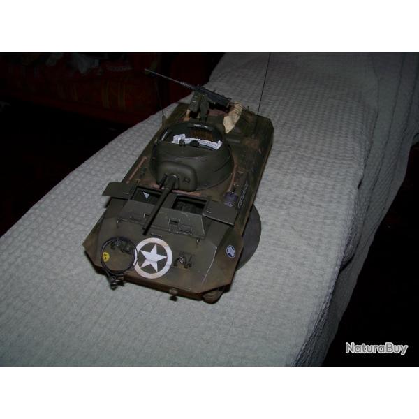 Maquette mont du M8 GREYHOUND Light Armoured Car .. "CORSAIRE" .de la ..2e DB . aux 1/16...