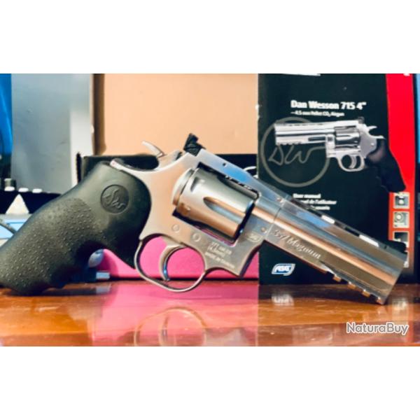 Airgun ASG Full metal Dan Wesson 715 4'' cal. 4,5mm pellets CO2 + holster