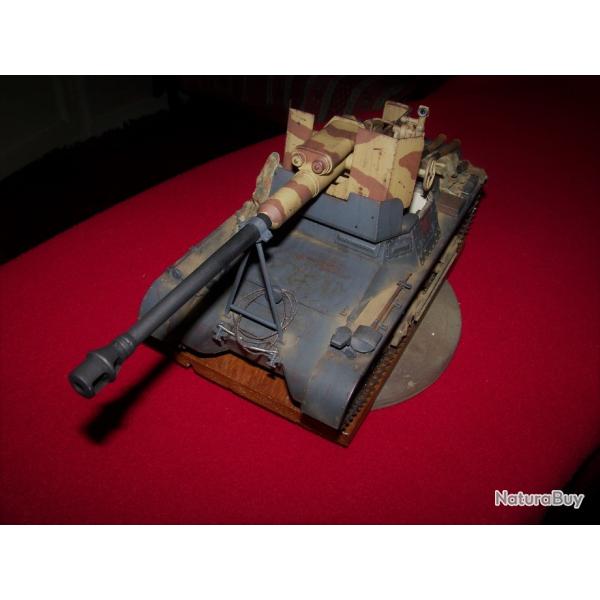 Maquette mont et peinte du Panzerjager 1 B mit 7,5cm Stuk pack 40L/48 ..Berlin mai 1945 ..aux 1/16