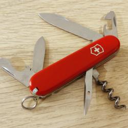 Victorinox couteau Suisse Tourist 84mm