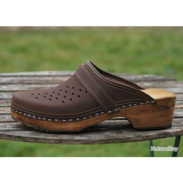 Sabot homme sudois marque Ylin cuir ajour cuir choco