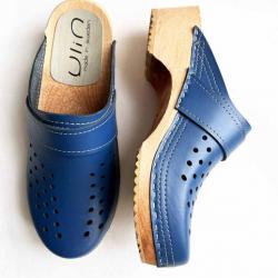 Sabot homme suédois marque Ylin cuir ajouré cuir bleu cobalt