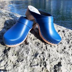 Sabot homme suédois bois et cuir lisse cuir bleu cobalt