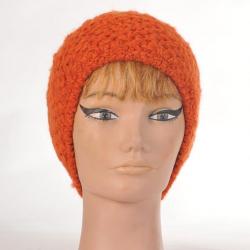 Bonnet laine mohair et pompon  orange papaye