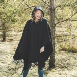 Manteau Cape femme chaud en pure laine avec capuche et boutons noir